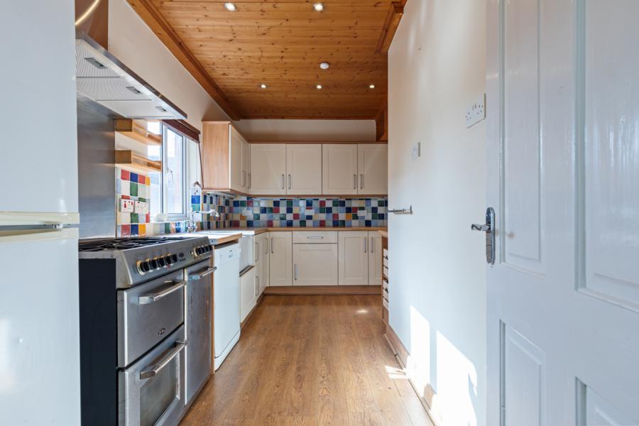 98 Orangefield Crescent