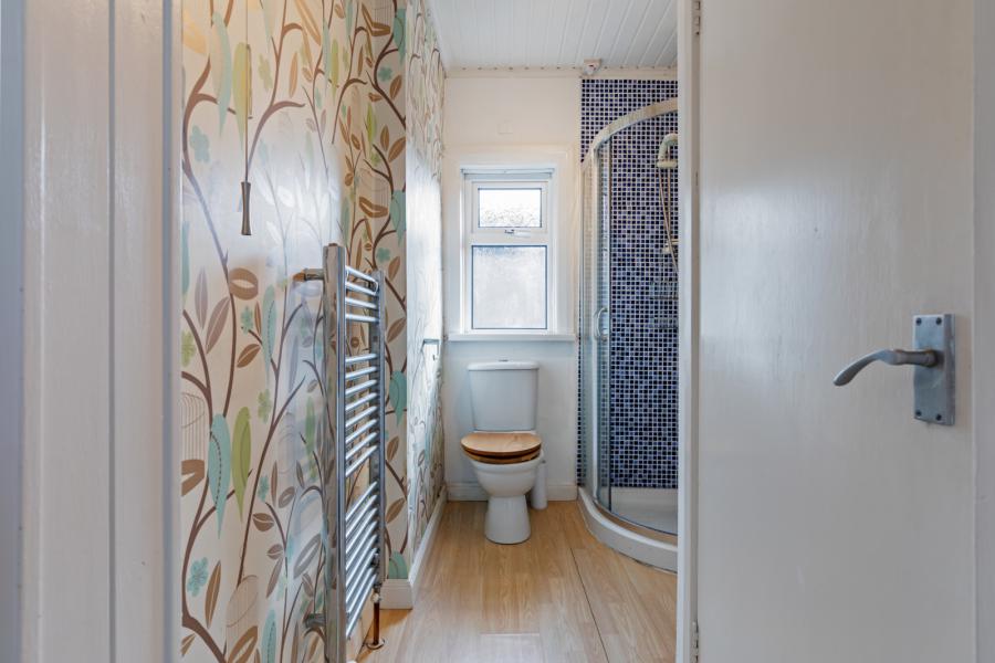 98 Orangefield Crescent