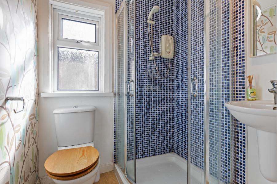 98 Orangefield Crescent