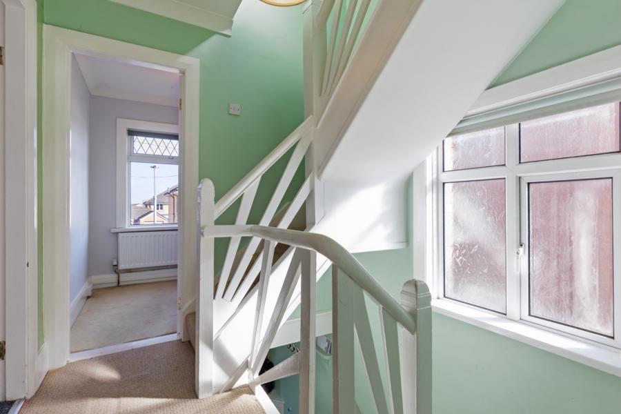 98 Orangefield Crescent