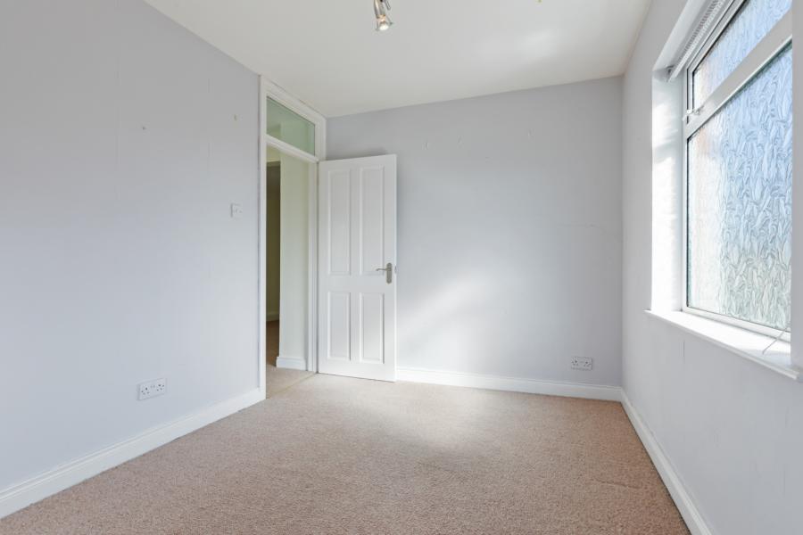 98 Orangefield Crescent