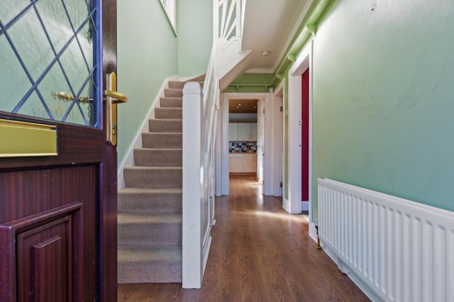 98 Orangefield Crescent