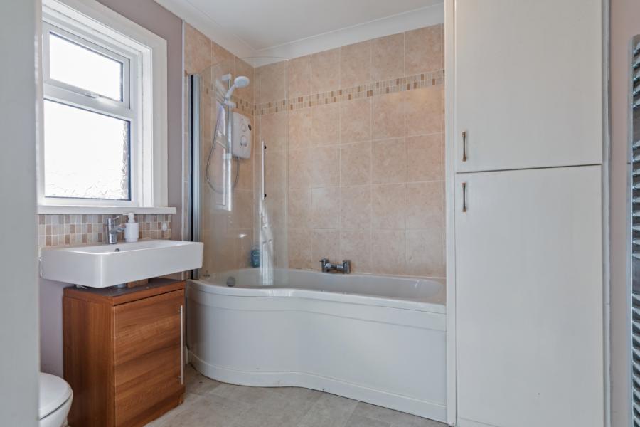 98 Orangefield Crescent