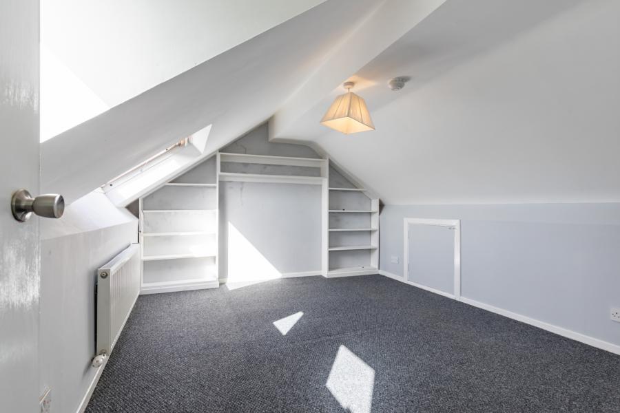 98 Orangefield Crescent