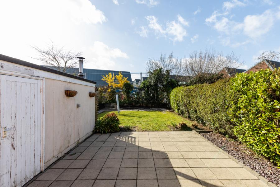 98 Orangefield Crescent