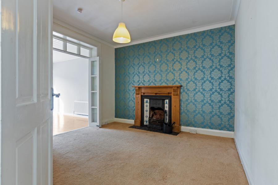 98 Orangefield Crescent