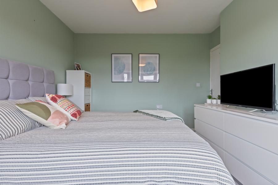 13 Lower Braniel Road