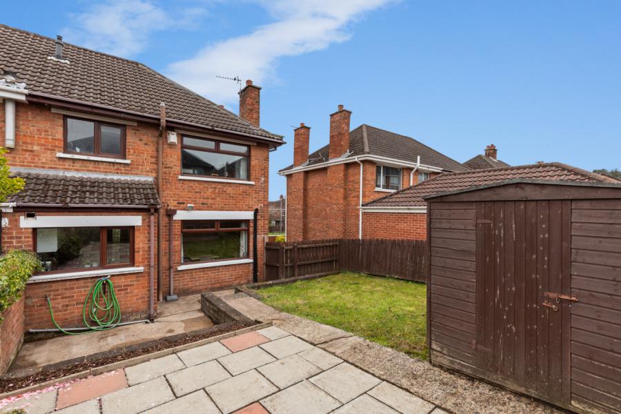 13 Lower Braniel Road