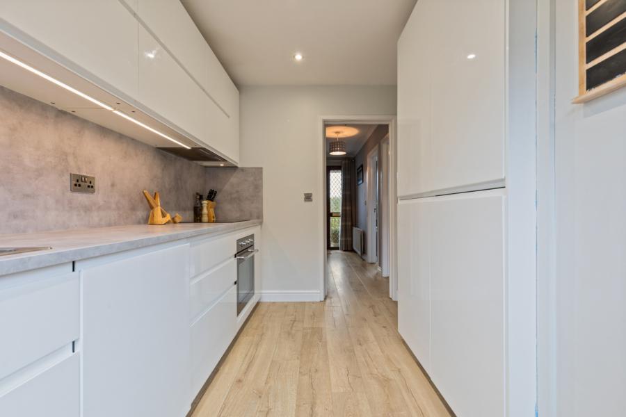 13 Lower Braniel Road