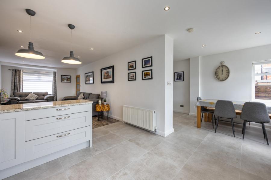 4 Bloomfield Park West