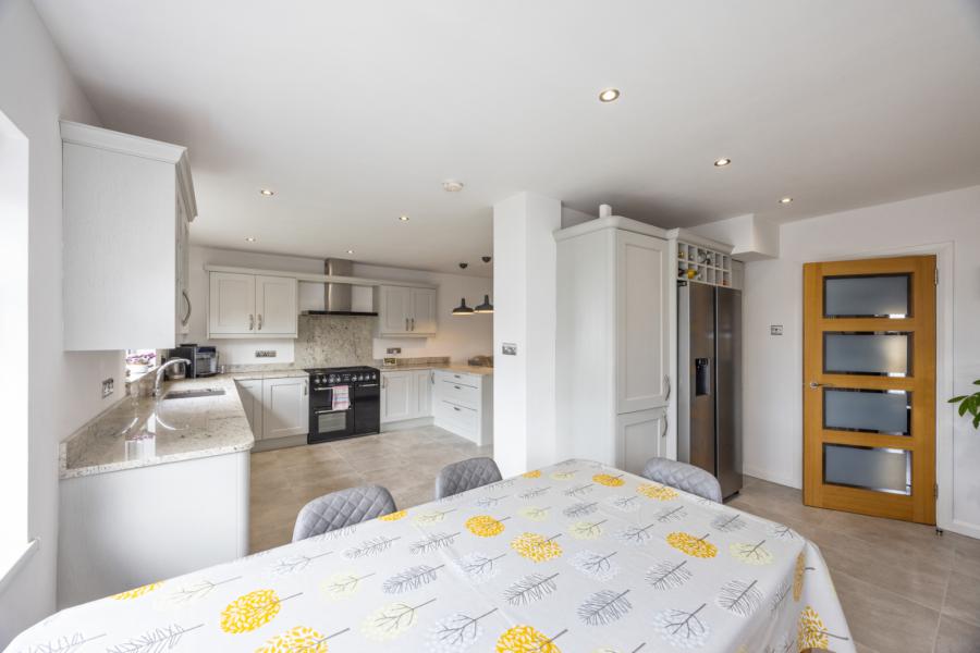 4 Bloomfield Park West