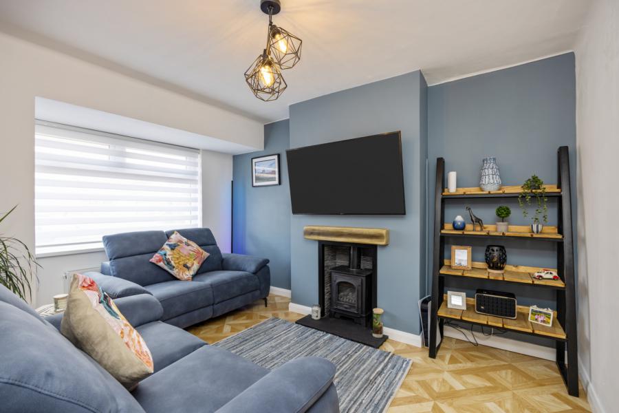 4 Bloomfield Park West