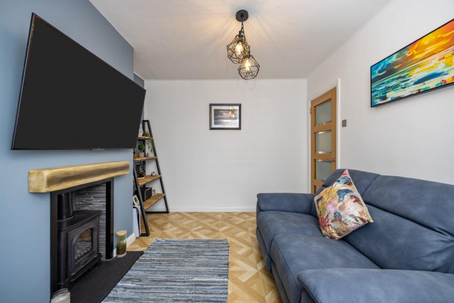 4 Bloomfield Park West