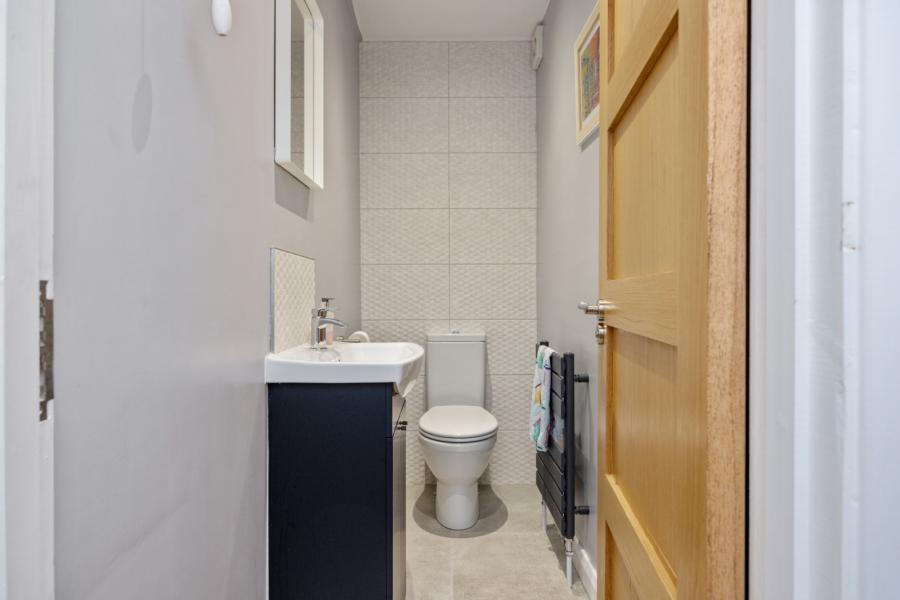 4 Bloomfield Park West