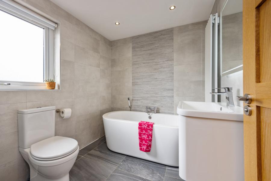 4 Bloomfield Park West