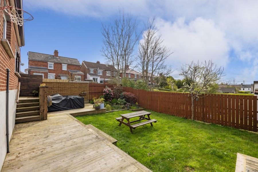 4 Bloomfield Park West