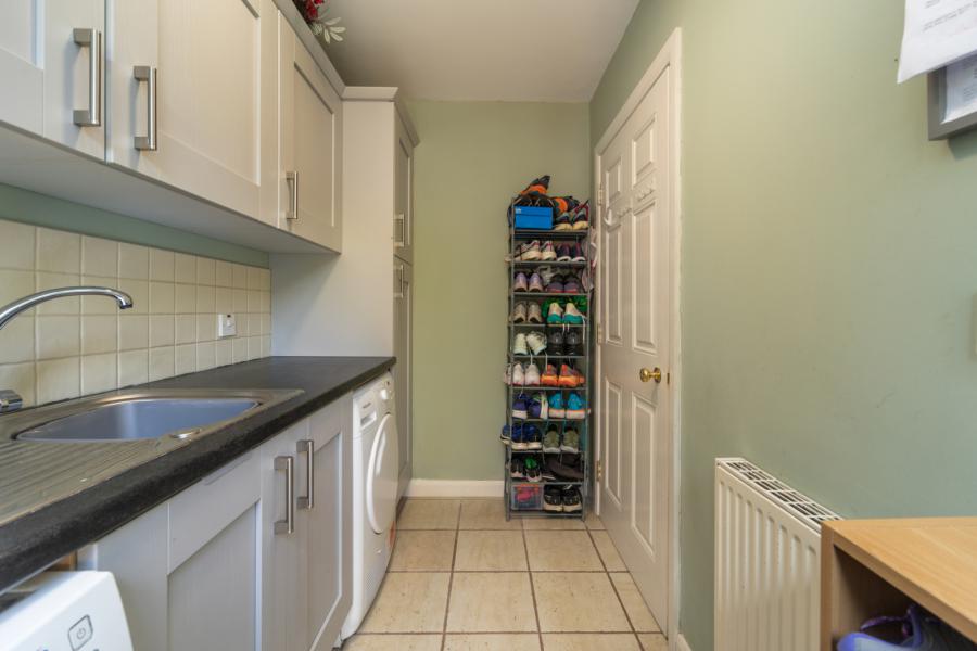 33 Strathearn Lane