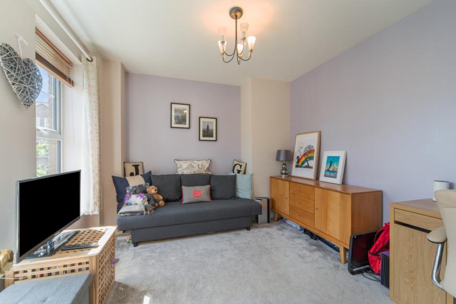 33 Strathearn Lane