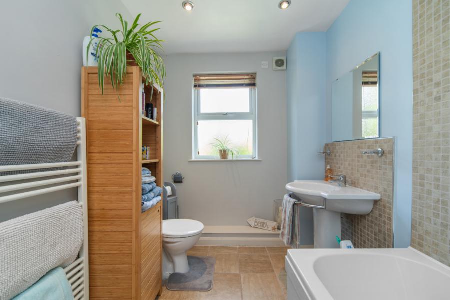 33 Strathearn Lane