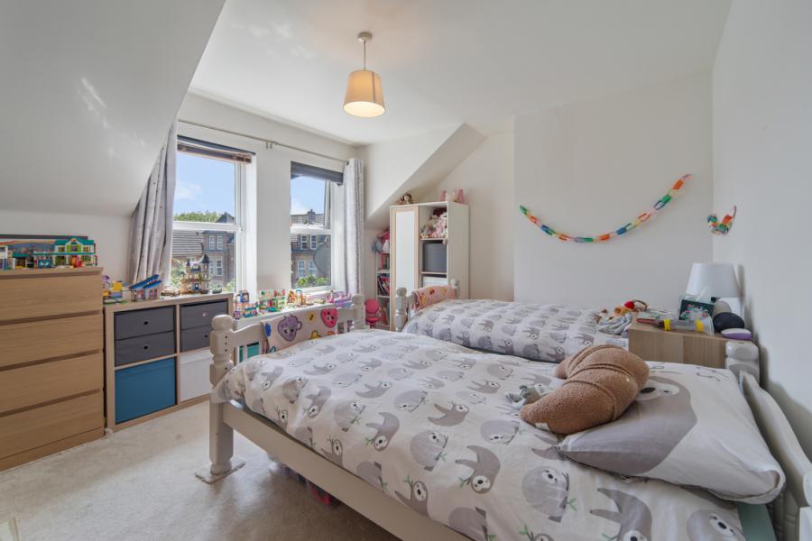 33 Strathearn Lane
