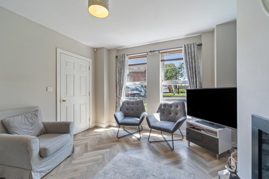 33 Strathearn Lane