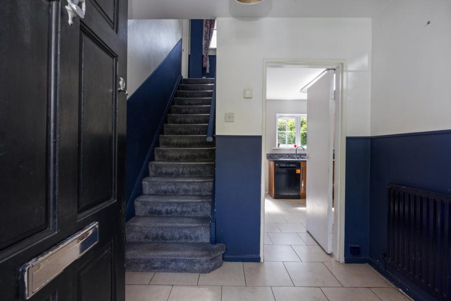 31 Knock Eden Crescent