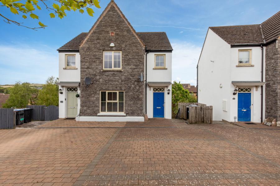 27 Coopers Mill Avenue