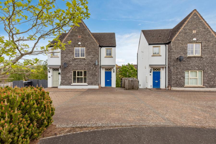 27 Coopers Mill Avenue
