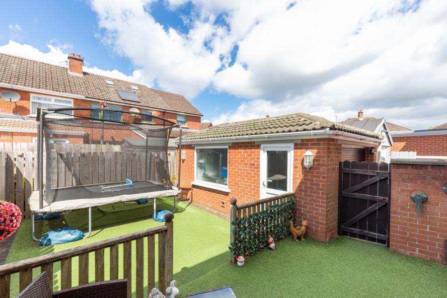 5 Sandhill Park