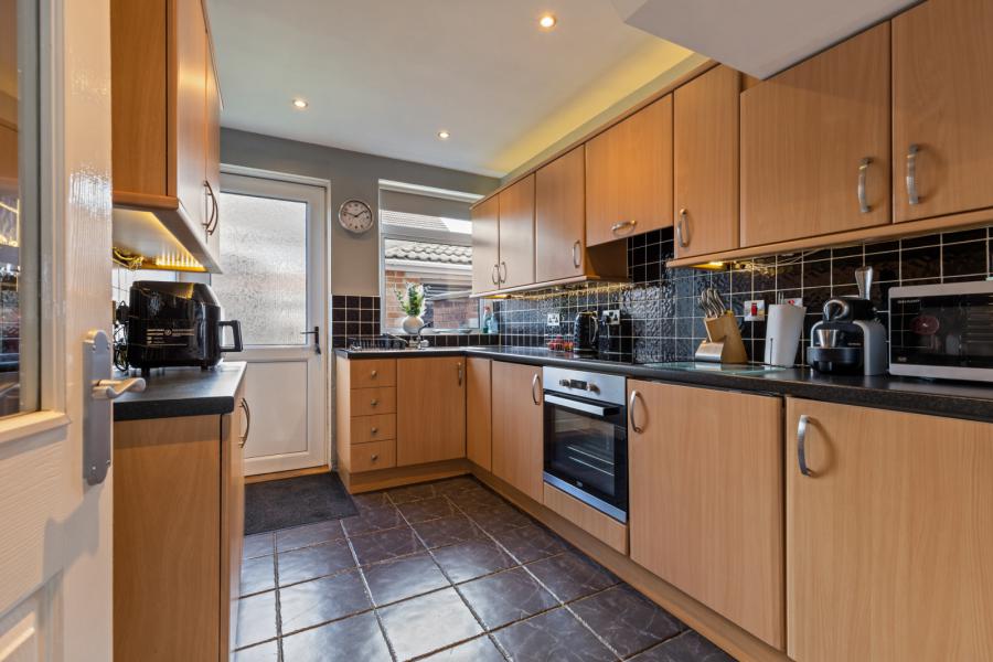 5 Sandhill Park