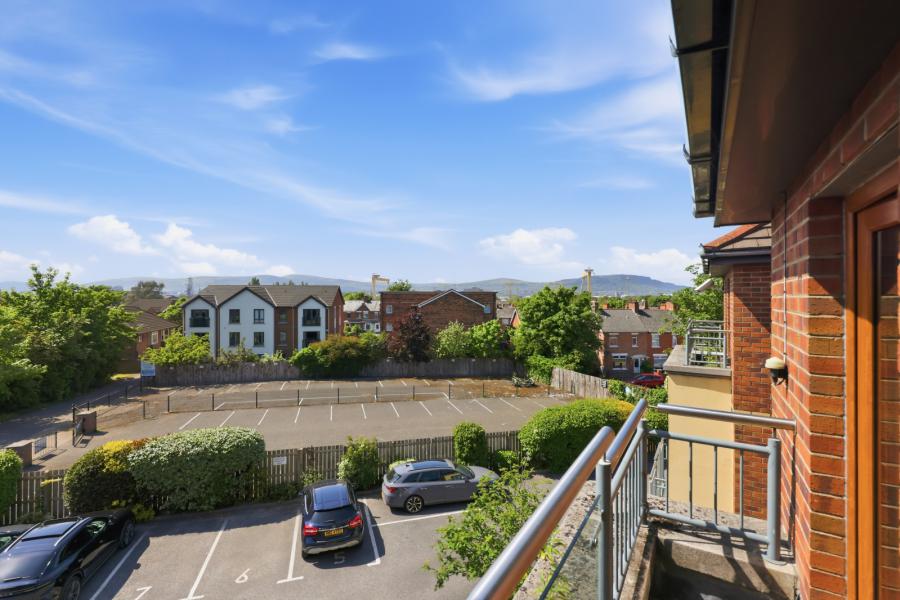 Apartment 10 Delamount, 5 Dundela Park