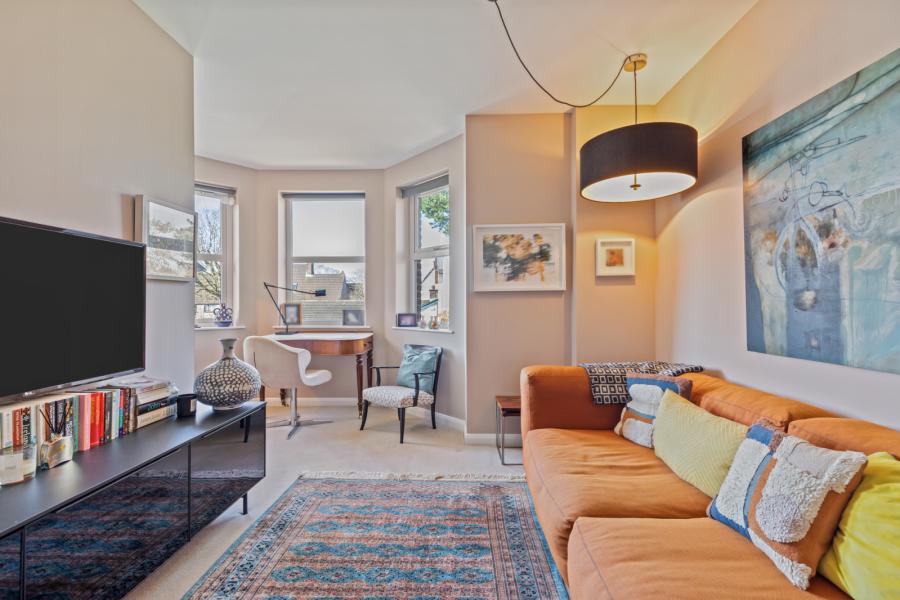 2 Strathearn Lane