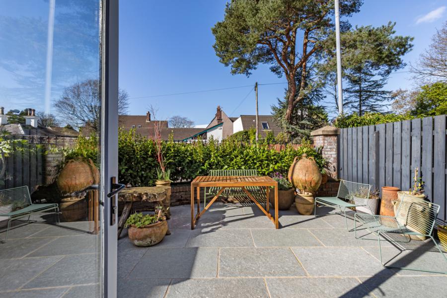 2 Strathearn Lane