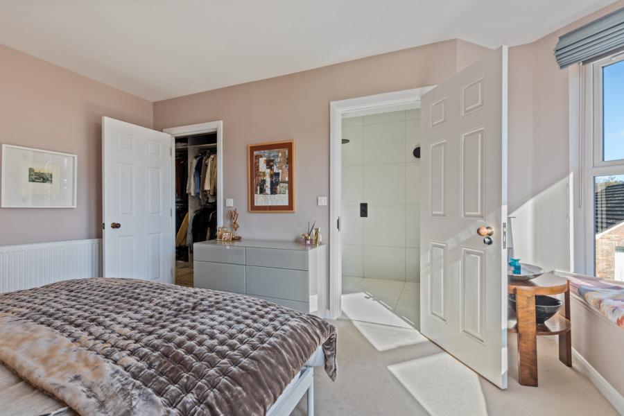 2 Strathearn Lane
