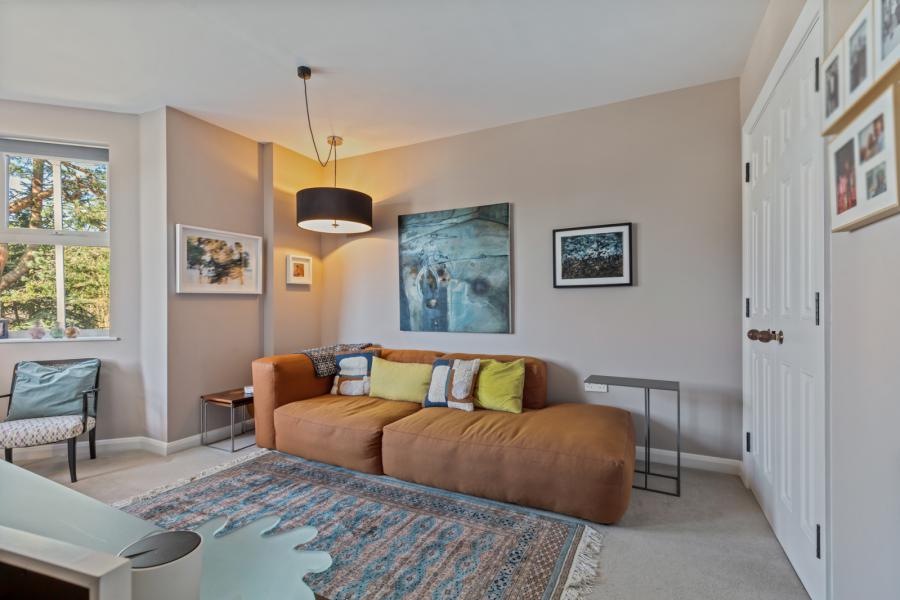 2 Strathearn Lane