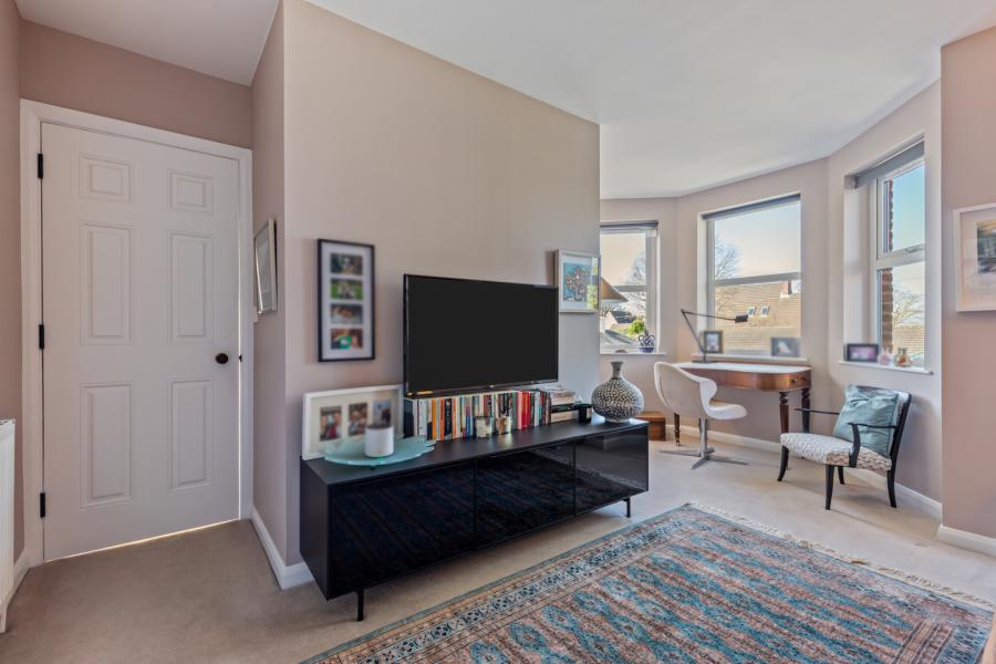 2 Strathearn Lane