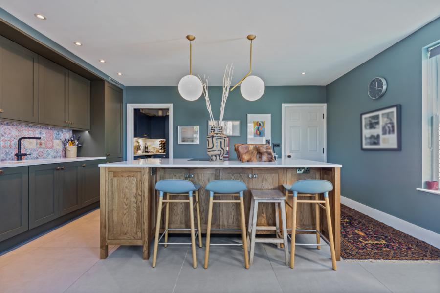 2 Strathearn Lane