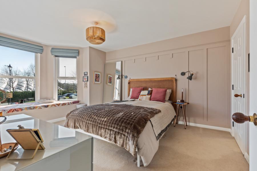 2 Strathearn Lane