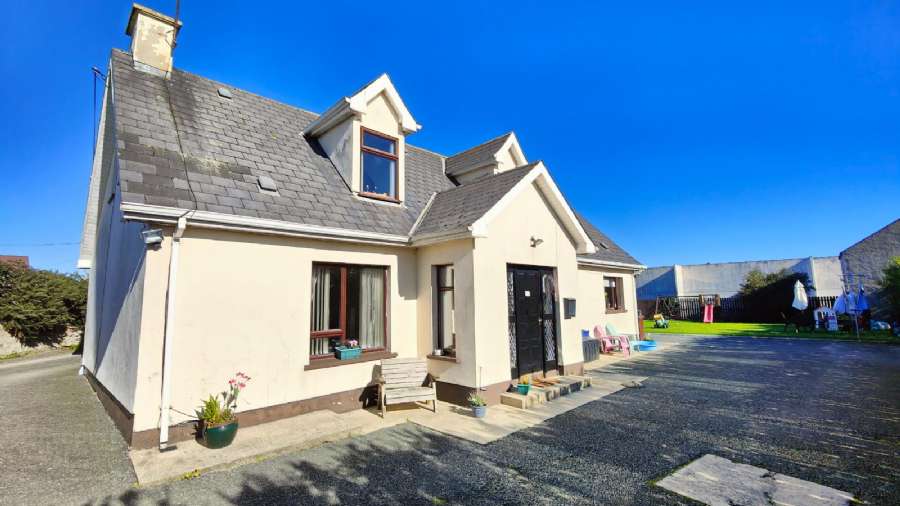 26 Dunnaval Road