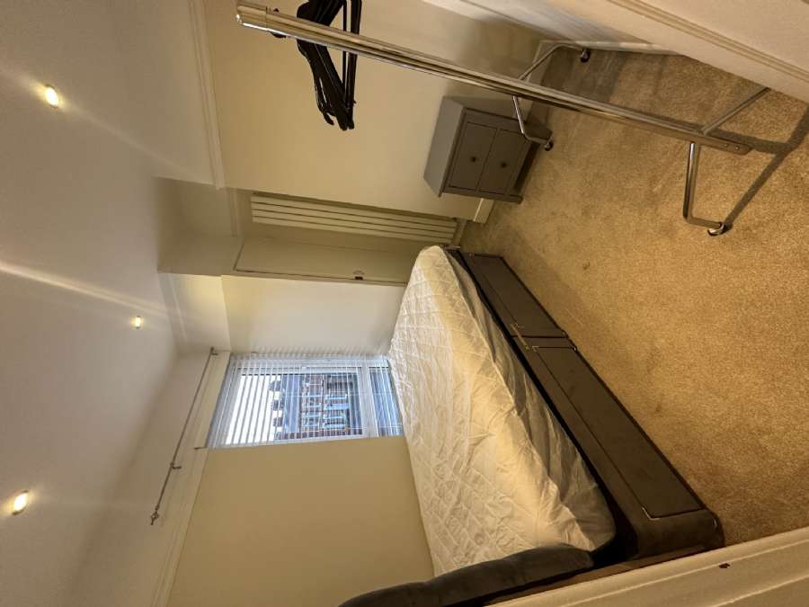 75 Ravenscroft Avenue