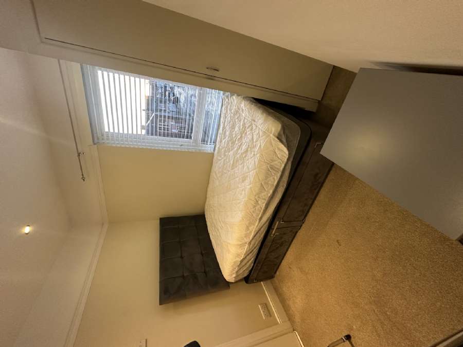 75 Ravenscroft Avenue