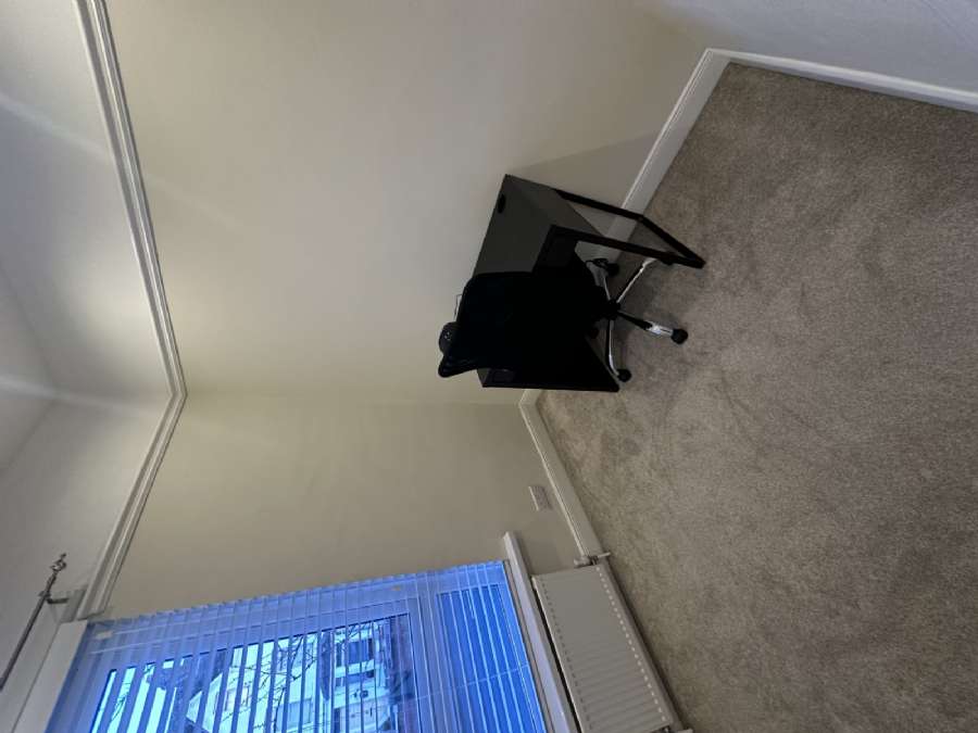 75 Ravenscroft Avenue