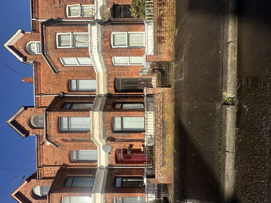 3 Manor Street
