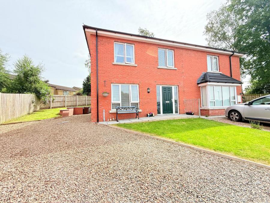 2 Baileys Gate
