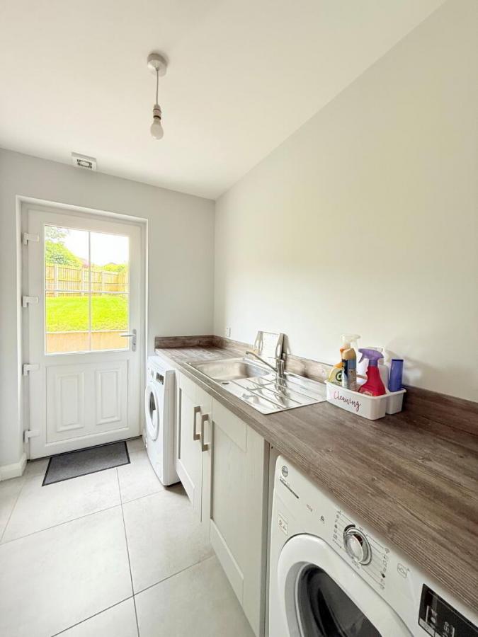 2 Baileys Gate