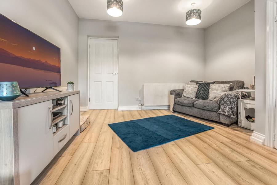 8 Knockan Terrace