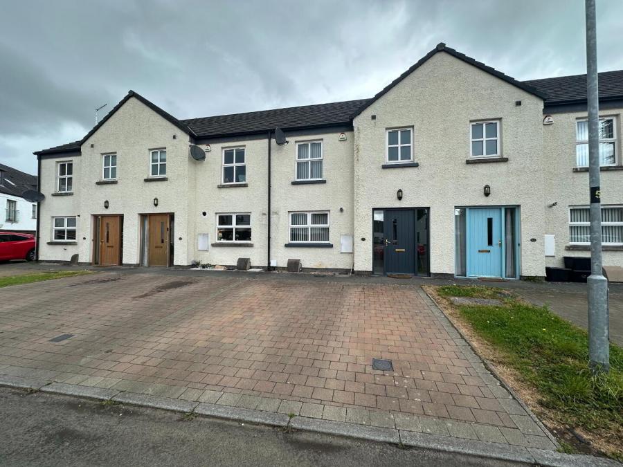 12 Tullymore Gardens