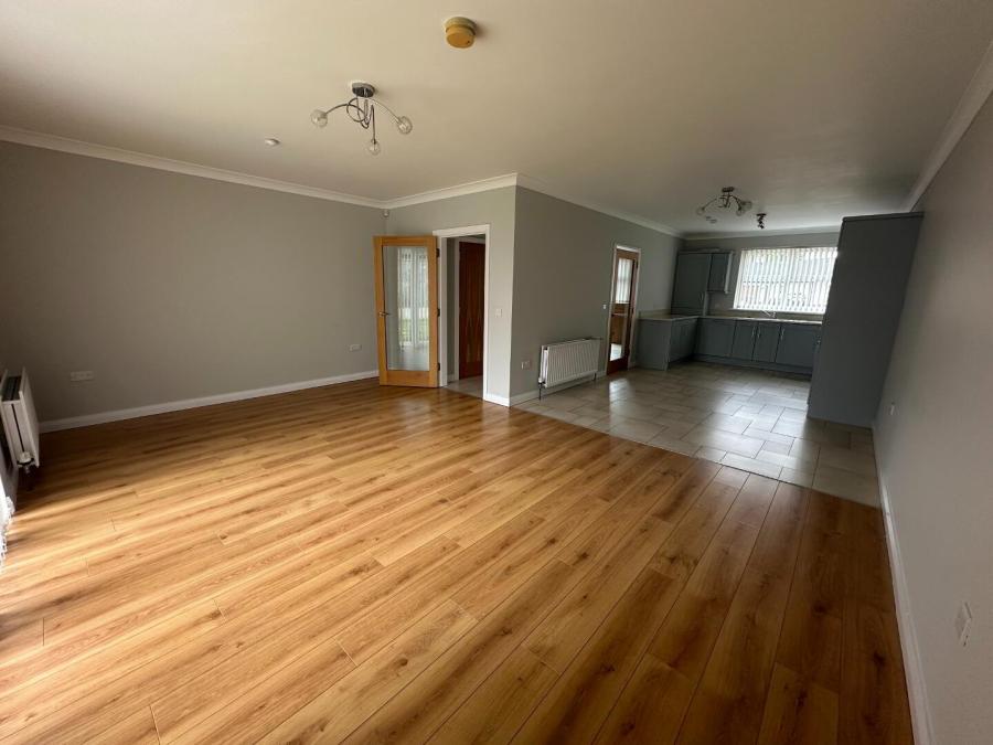 12 Tullymore Gardens