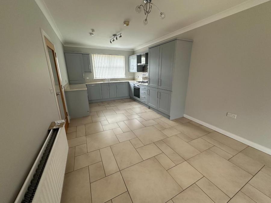 12 Tullymore Gardens