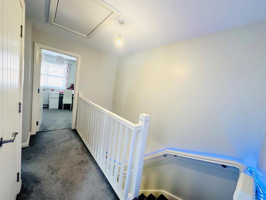 19 Park View